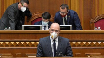 Шмигаль пояснив заборону роботи закладів після 23:00