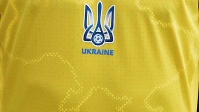 На Євро-2020 форму відкорегують, але з "Героям слава!" з продажу не вилучатимуть