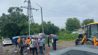 У Львові мешканці трьох вулиць вийшли на протест проти «вбивчої» політики чиновників Садового (ФОТО)