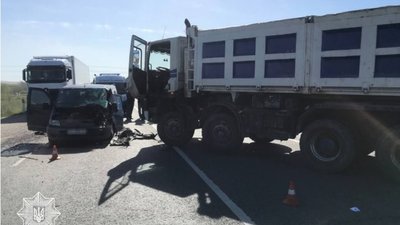 У Львові біля "Арени-Львів" зупинився рух транспорту (ФОТО)