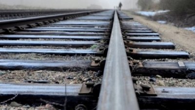 На Львівщині вантажний поїзд позбавив життя двох людей