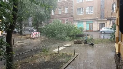 У Львові перекривали рух на популярній вулиці