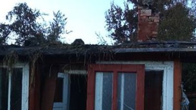 У Вовче горів дерев’яний будинок (ФОТО)