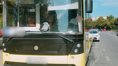 Ще одного водія маршрутки, позбавленого права кермування, виявили львівські патрульні