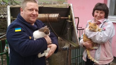 На Жидачівщині витягнули 2 котів з колодязя