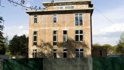 У Львові у парку знесуть самобуд