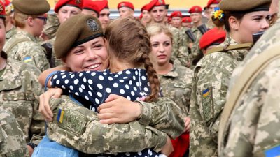 Майже півтисячі курсантів-першокурсників склали Військову Присягу на вірність українському народові