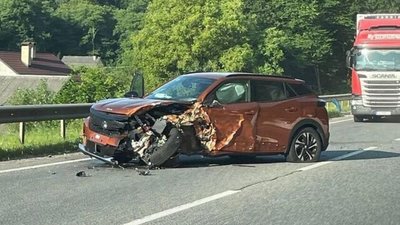 ДТП поблизу Львова заблокувала рух (ФОТО)