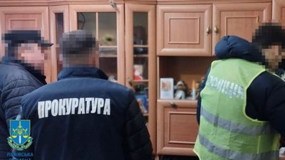 На Львівщині на закупівлі сміттєвоза вкрали пів мільйона гривень
