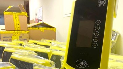 У громадському транспорті Львова встановлюють валідатори, якими пасажири не можуть скористатися