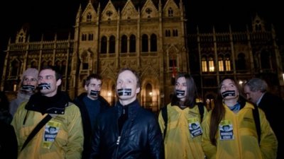 Преса не повинна стати об’єктом тиску влади у період пандемії, - МЗС чотирьох країн