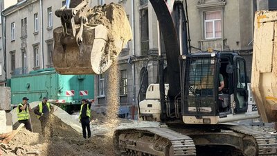 У Львові на Залізничній триває другий етап реконструкції