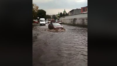 Як Червоноград після дощу перетворюється на ''Венецію'' (ВІДЕО)