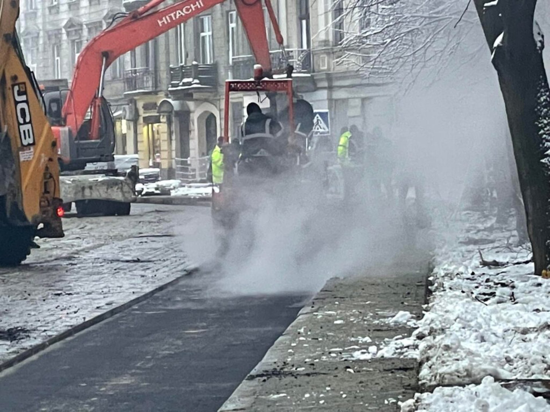 У Львові триває ремонт вулиці Степана Бандери, фото ЛАВ