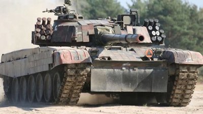 Україна отримала від Польщі танки PT-91 Twardy