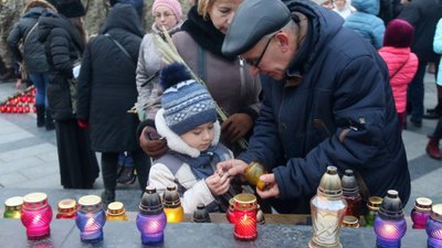 У центрі Львова вшанували 85-ту річницю Голодомору (ФОТОРЕПОРТАЖ)