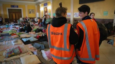 Козицький подякував медикам за роботу із внутрішніми переселенцями