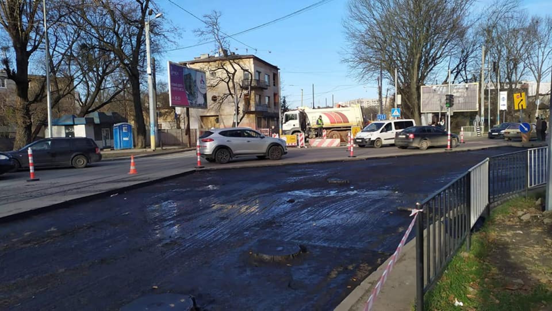 У Львові зупинили рух на Липинського. Фото ГО Зручне місто