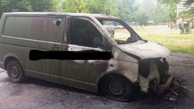 На Полтавщині спалили камуфляжний бус