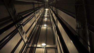 Молода львів`янка провалилась у шахту ліфта багатоповерхівки