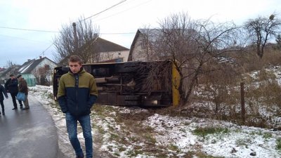 У Городоцькому районі перекинулась маршрутка
