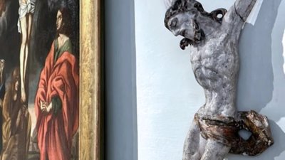 В Олеському замку відкрилася виставка "Голгофа"