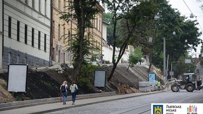 Як у Садового за 4 млн будують велодоріжку на пагорбі