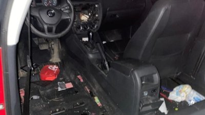 На Львівщині поліцейські затримали трьох зловмисників, підозрюваних у крадіжці деталей з автомобіля