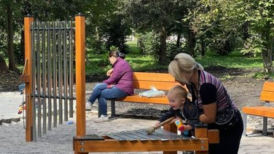 У парку «700-річчя Львова» облаштували великий дитячий ігровий простір (ФОТО)