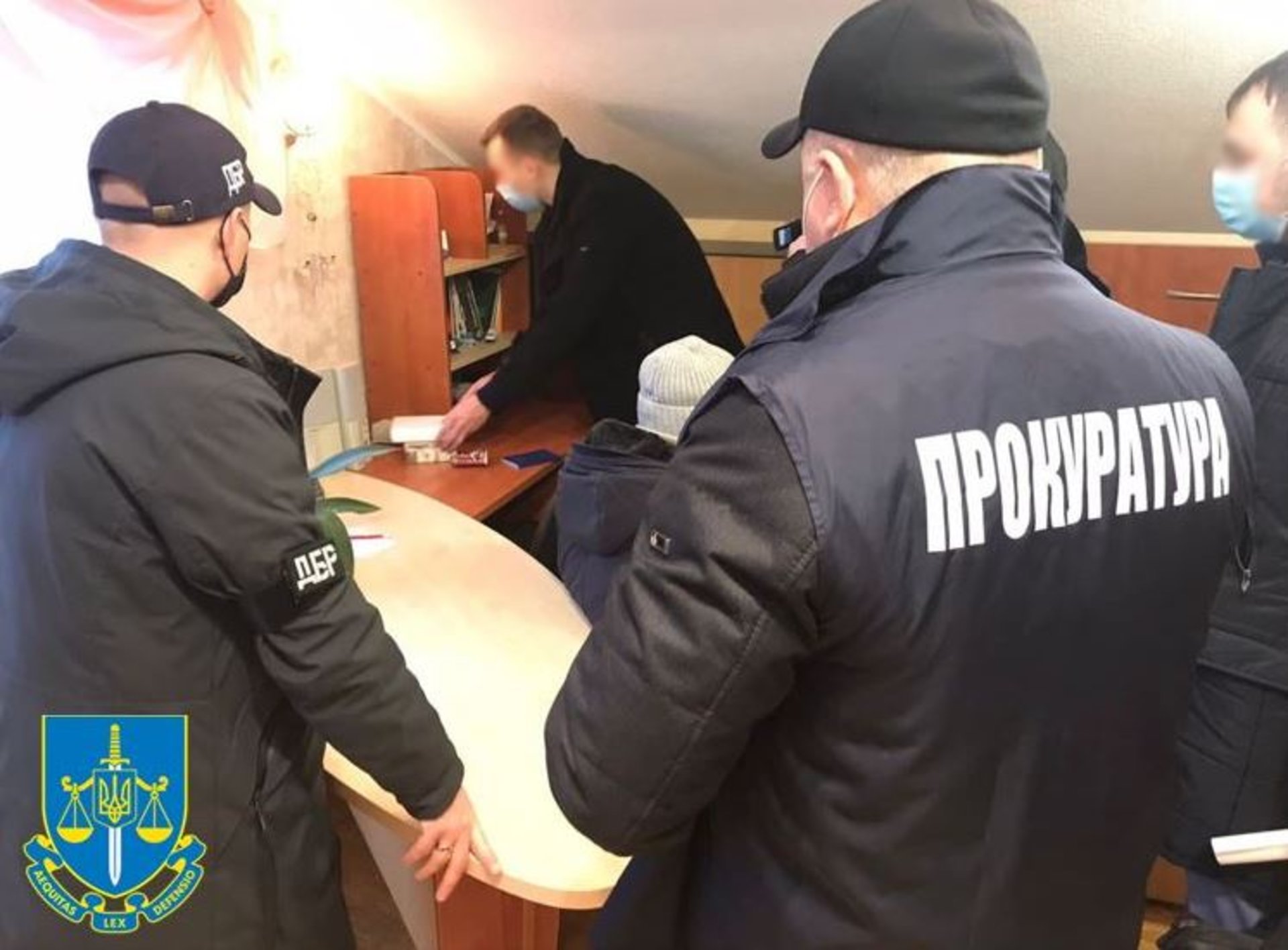 На Львівщині брали хабарі за безперешкодне розведення риби