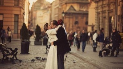 Пара із Запоріжжя приїхала до Львова укласти шлюб