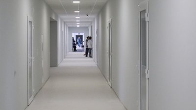 У центрі Львова жінку травмував загадковий предмет