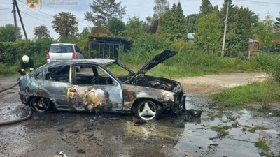 У Бориславі горів автомобіль (виправлено)