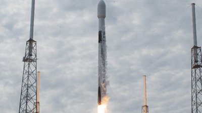 SpaceX запустила ще 40 супутників для системи Starlink (ВІДЕО)