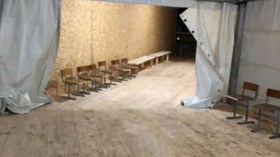 На пункті перетину кордону з Польщею поставили лавочки та змонтували розетки (ФОТО, ВІДЕО)