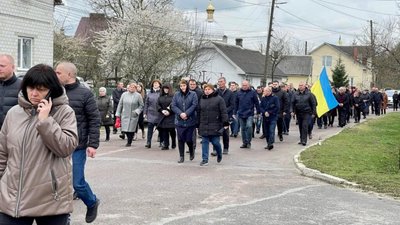 На Львівщині в останню путь провели бійця Івана Пижа (ФОТО)