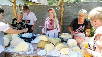 У Винниках сьогодні стартує масштабний фестиваль сиру і вина