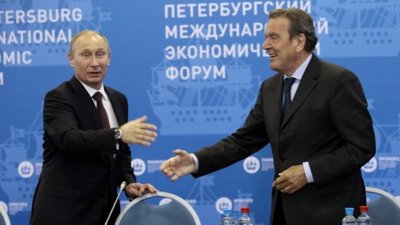 Герхард Шредер знову розхвалив Владіміра Путіна