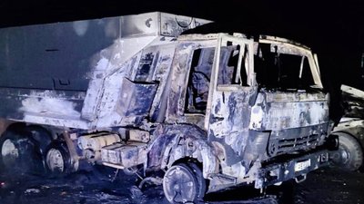 У Нікополі горіло підприємство з вивозу сміття (ФОТО)