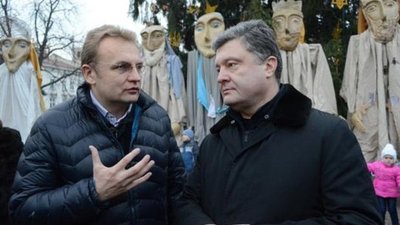 Порошенко вимагає пояснити, чому у Львові відбулись вибори до Держдуми Росії (ВІДЕО)