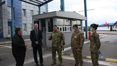 У пункті пропуску "Рава-Руська" на Львівщині змінять послідовність здійснення контрольних операцій (ФОТО)