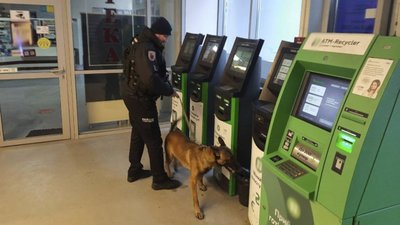 У Львові замінували два торгові центри