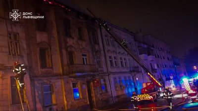У Львові горіла закинута будівля