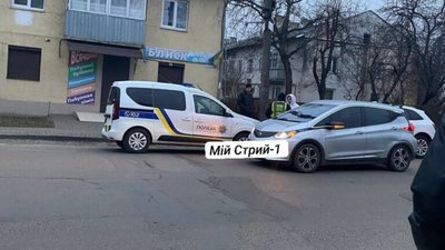 На Львівщині не розминулись автомобілі