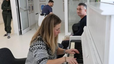 У Львові військові відвідали реабілітаційний центр UNBROKEN