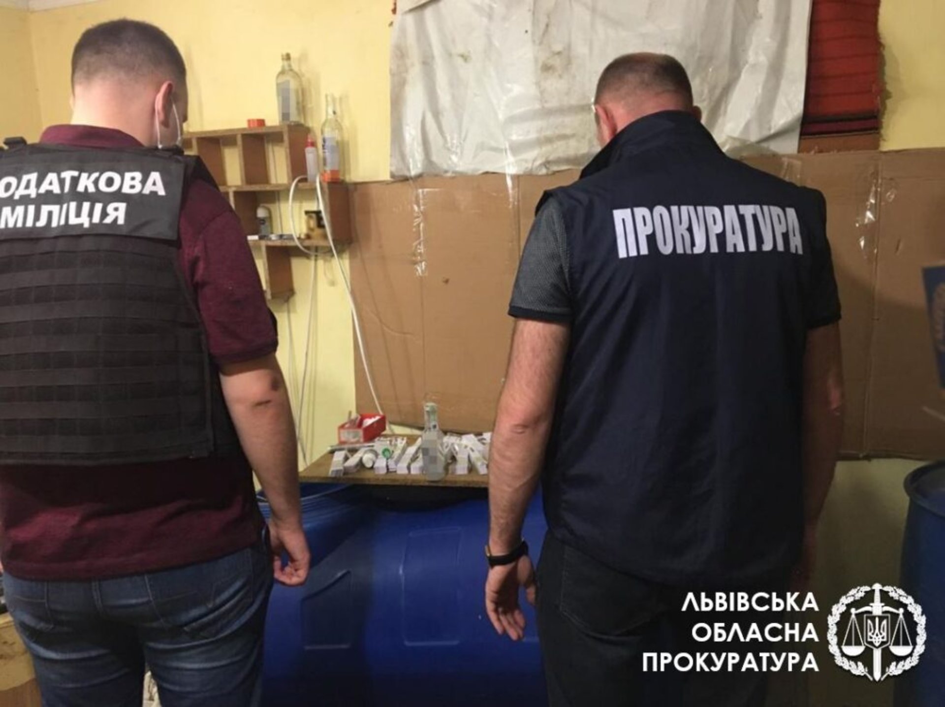 На Львівщині викрили черговий цех з виготовлення фальсифікованого алкоголю