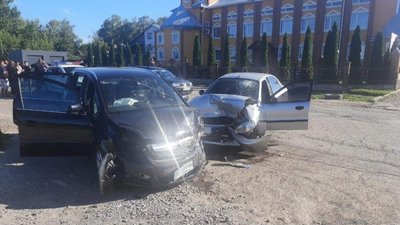 На Львівщині в автотрощі травмувалось четверо людей (ФОТО)