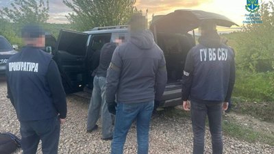 Виїзд з України у Румунію коштує 11 тисяч доларів