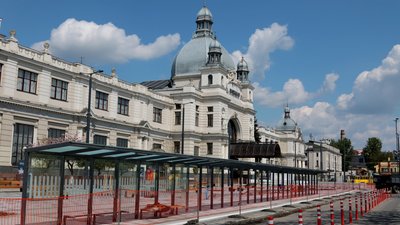 Садовий у Львові перекриє дорогу до залізничного вокзалу