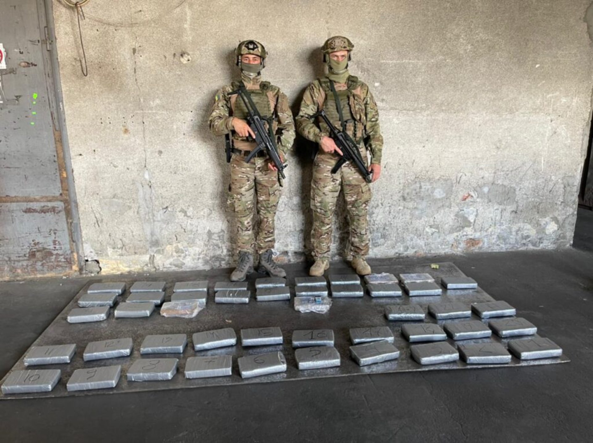 На Одещині затримали партію кокаїну